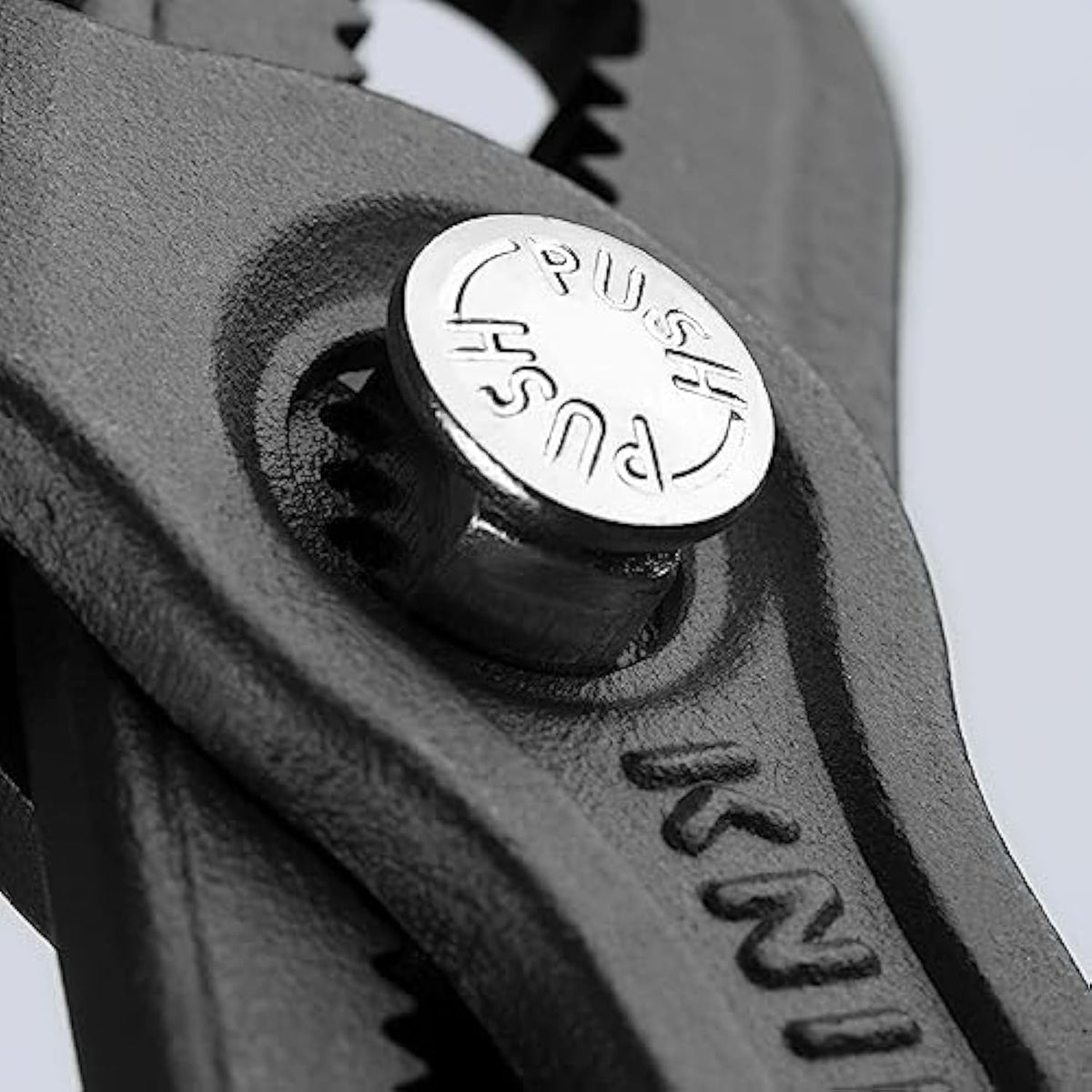 5-piece cobra pliers set in black with tool roll